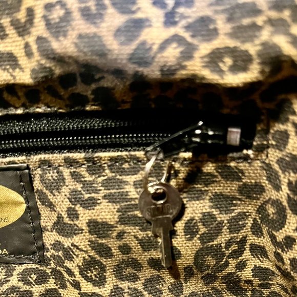 MISS MAK VINTAGE CLUTCH - Picture 11 of 11